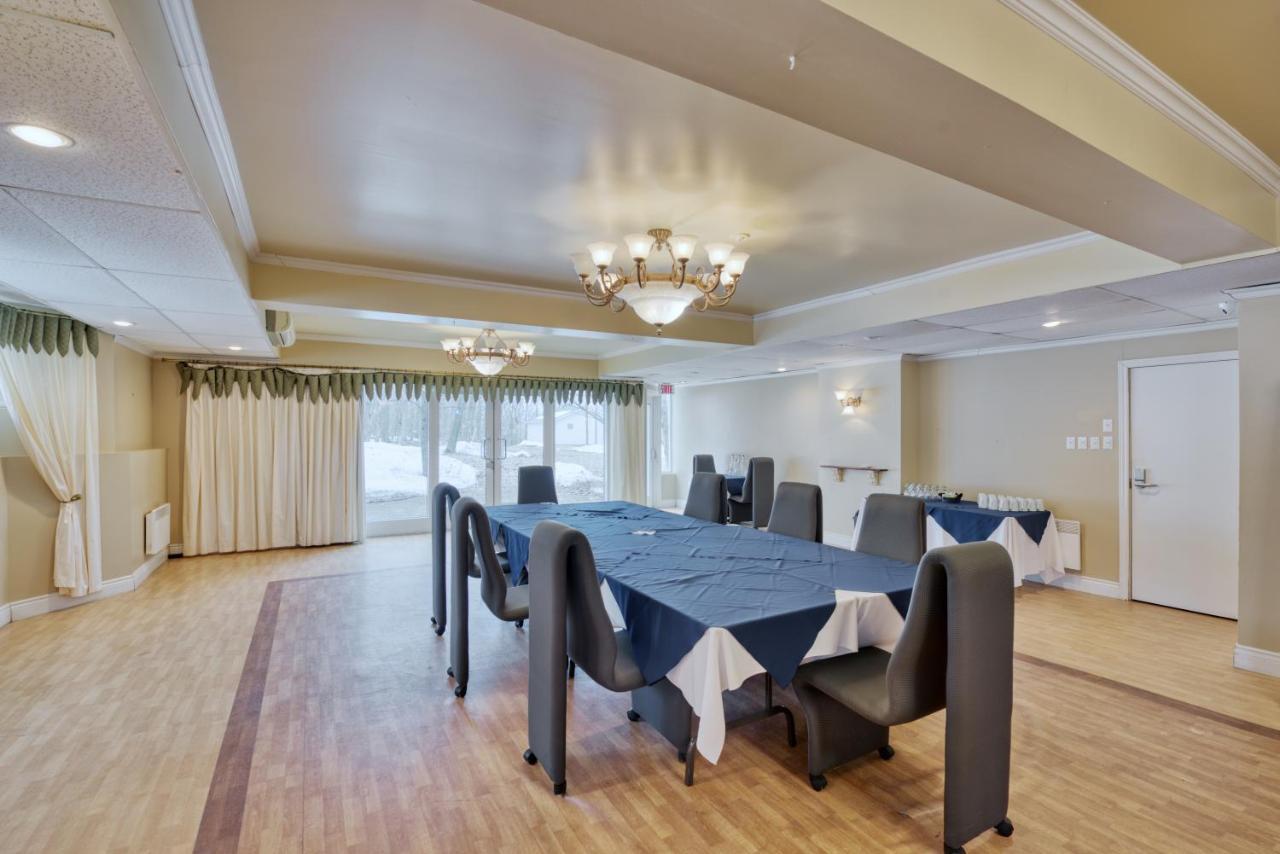 Auberge De La Montagne Coupee Saint Jean De Matha 외부 사진
