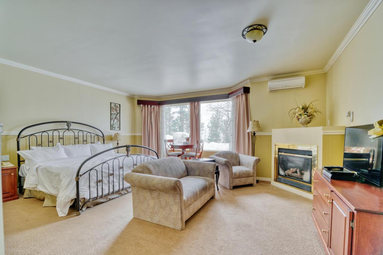 Auberge De La Montagne Coupee Saint Jean De Matha 외부 사진