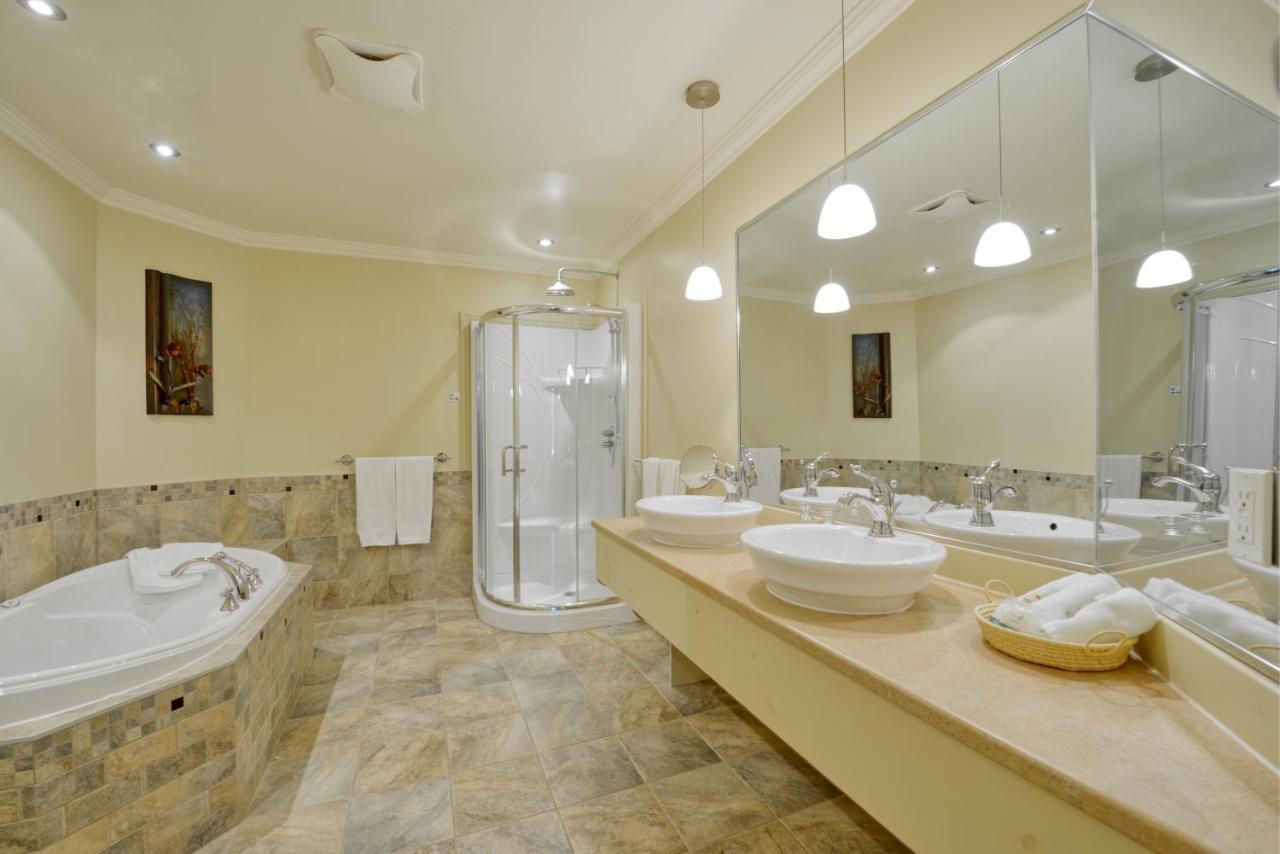 Auberge De La Montagne Coupee Saint Jean De Matha 외부 사진
