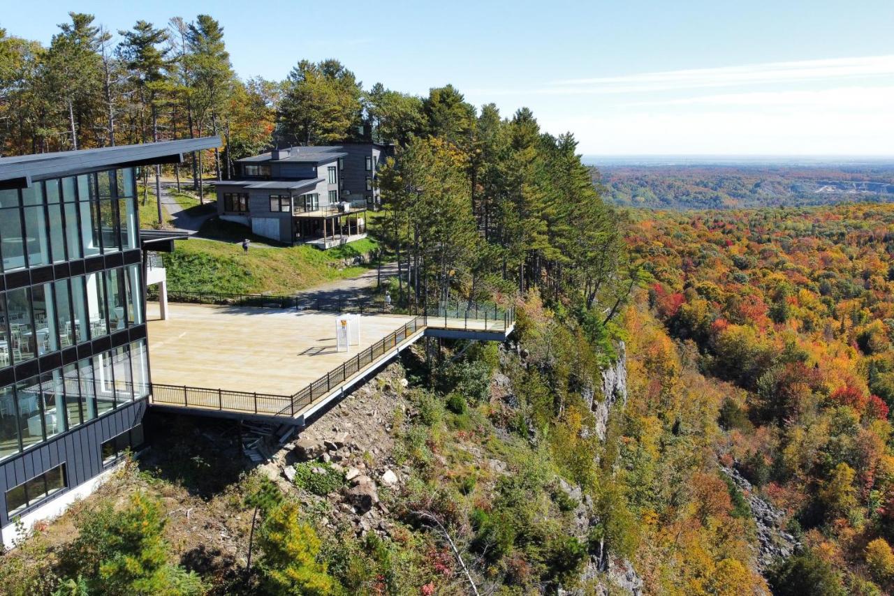 Auberge De La Montagne Coupee Saint Jean De Matha 외부 사진